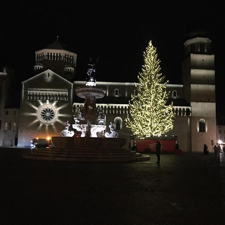 Al Vicolo Bed & Breakfast Trento Bagian luar foto
