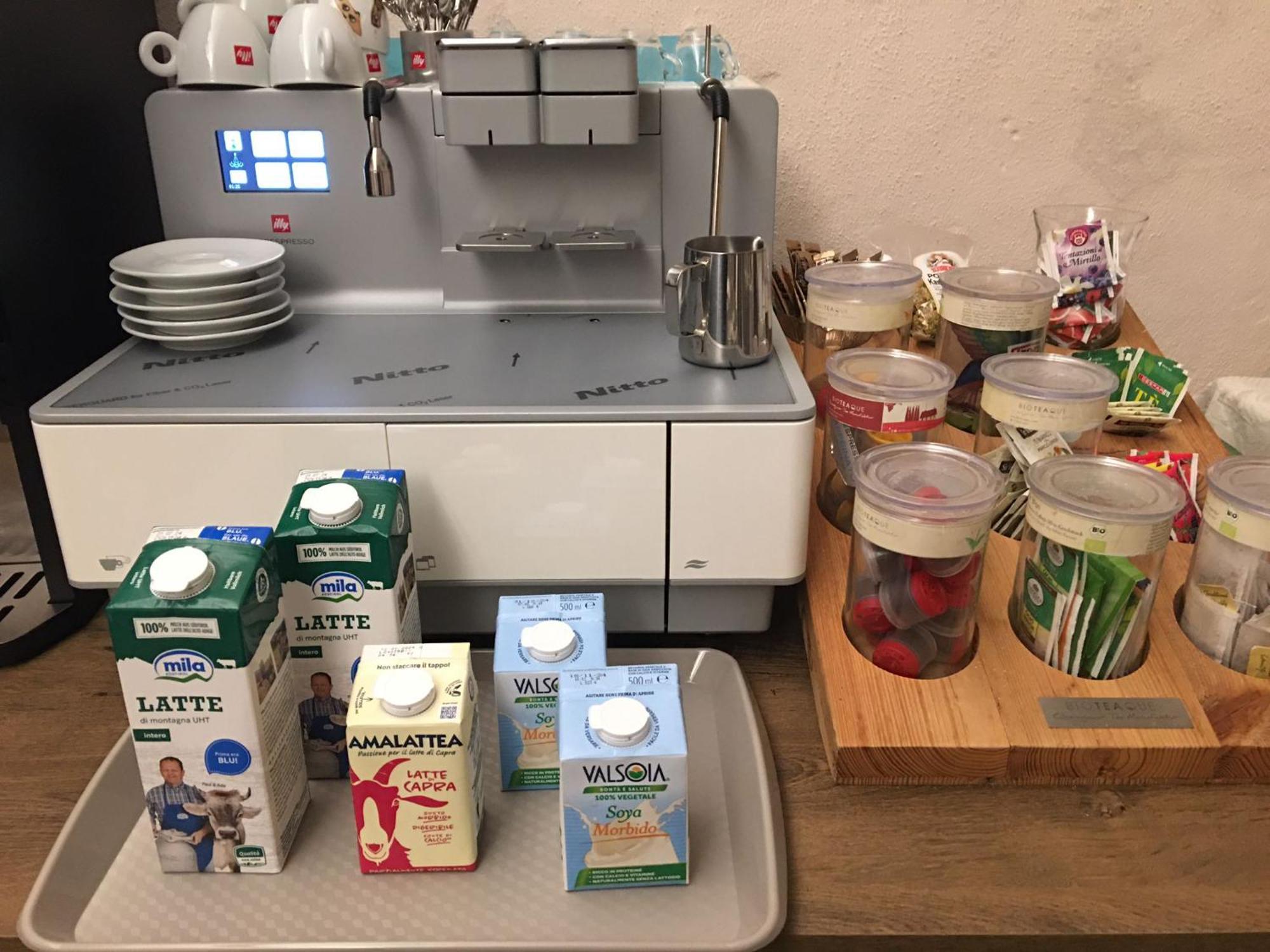 Al Vicolo Bed & Breakfast Trento Bagian luar foto