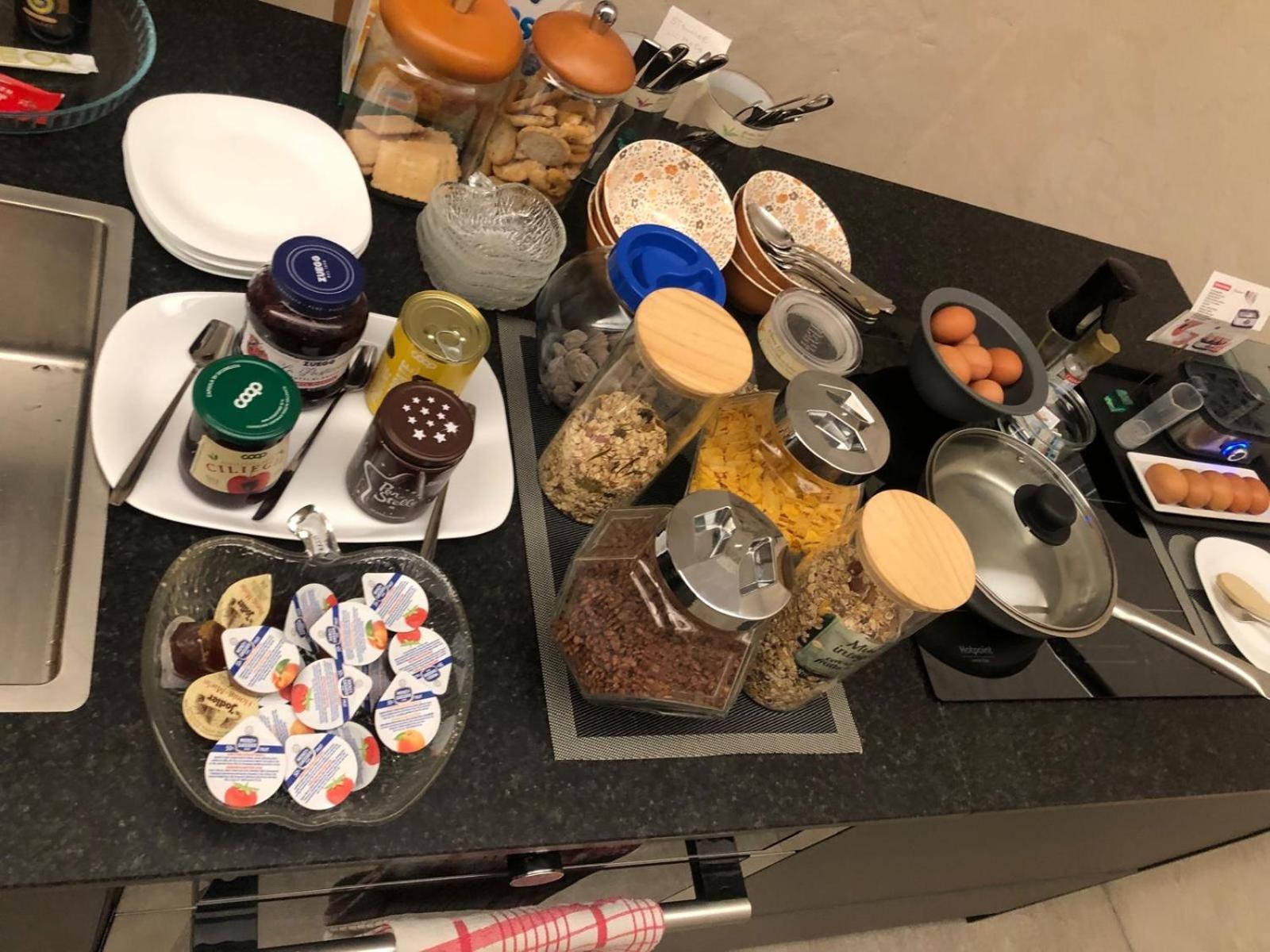 Al Vicolo Bed & Breakfast Trento Bagian luar foto